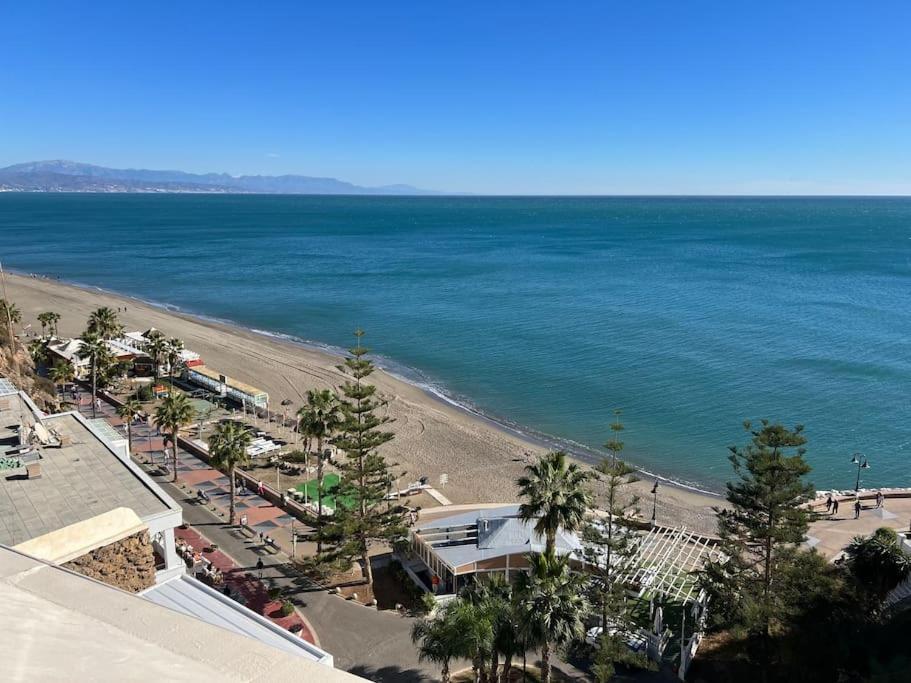 Newly Refurbished Modern 2-Bed Apartment In Heart Of Torremolinos Esterno foto